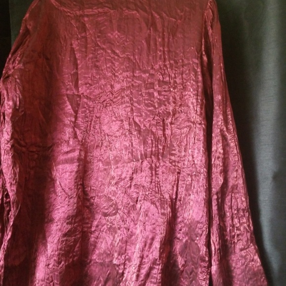 Top - Picture 2 of 4